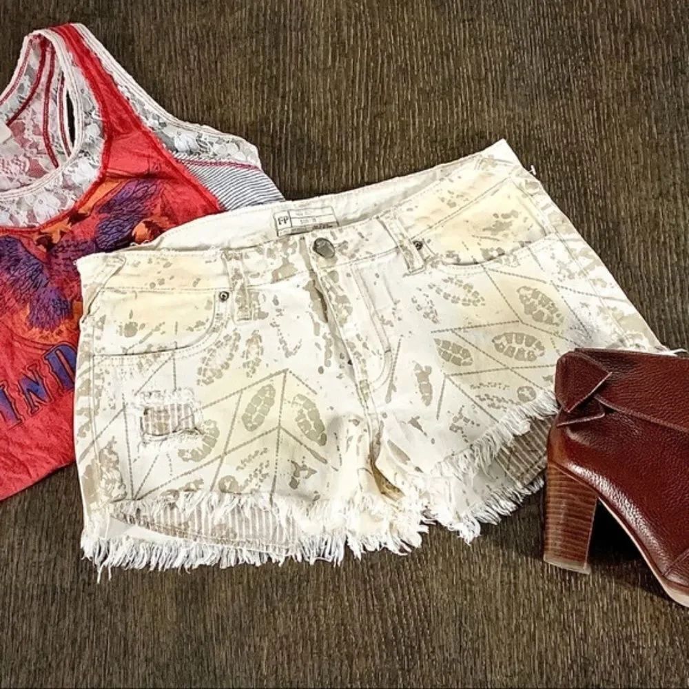 FREE PEOPLE Boho Shibori Leaf Cutoff Denim Shorts